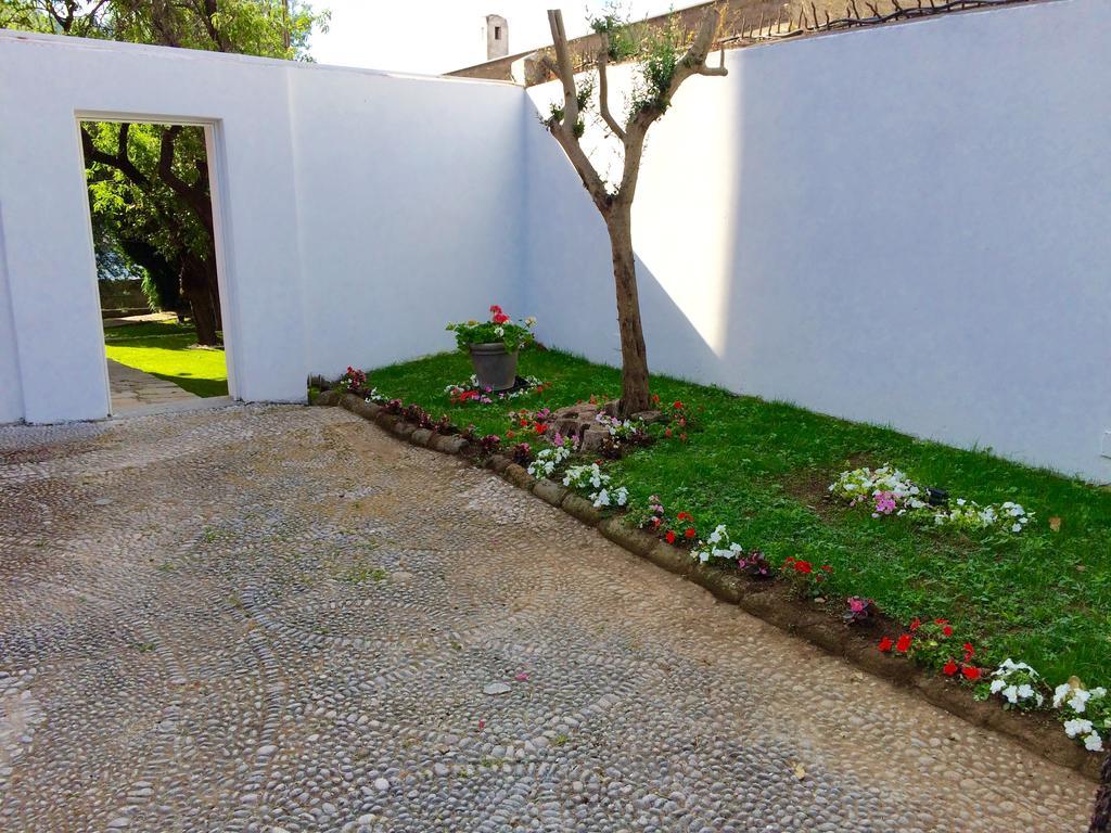 Capri Villa Bismarck Exterior photo